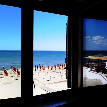 מלון Lido Impero 3*